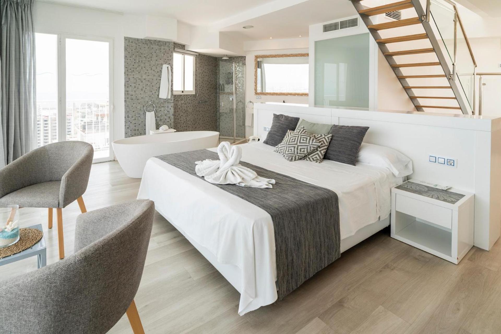 Deluxe Suite Sea View